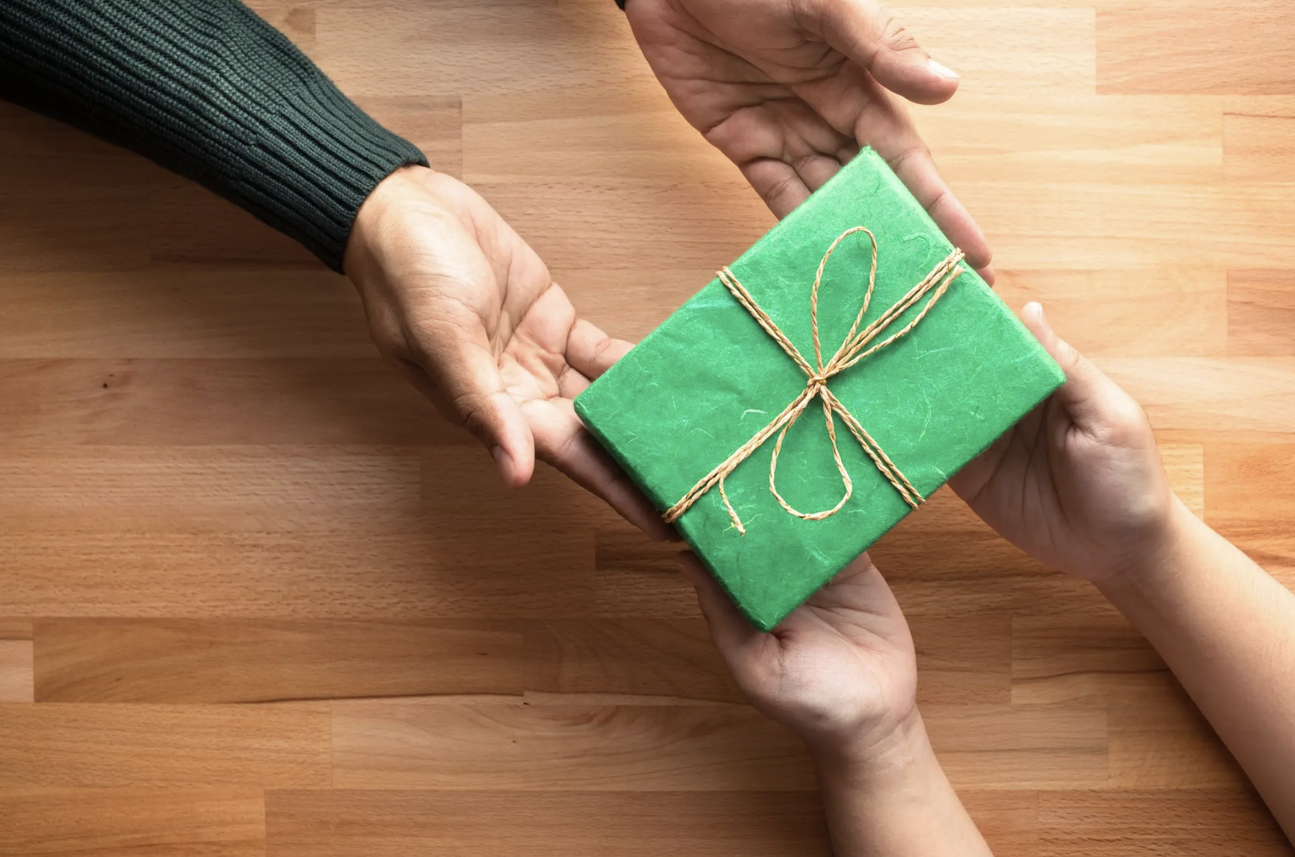 Financially Savvy Gifts for Friends and Family